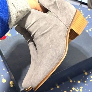 Cole Haan Gray Suede Women's Ankle Boots Booties Sz 5B